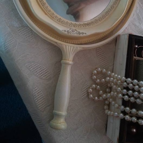 *Vintage Make Up Mirror Hand Held Prop - Picture 5 of 7